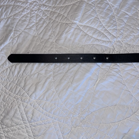 Banana Republic black leather belt, size medium - Picture 3 of 5